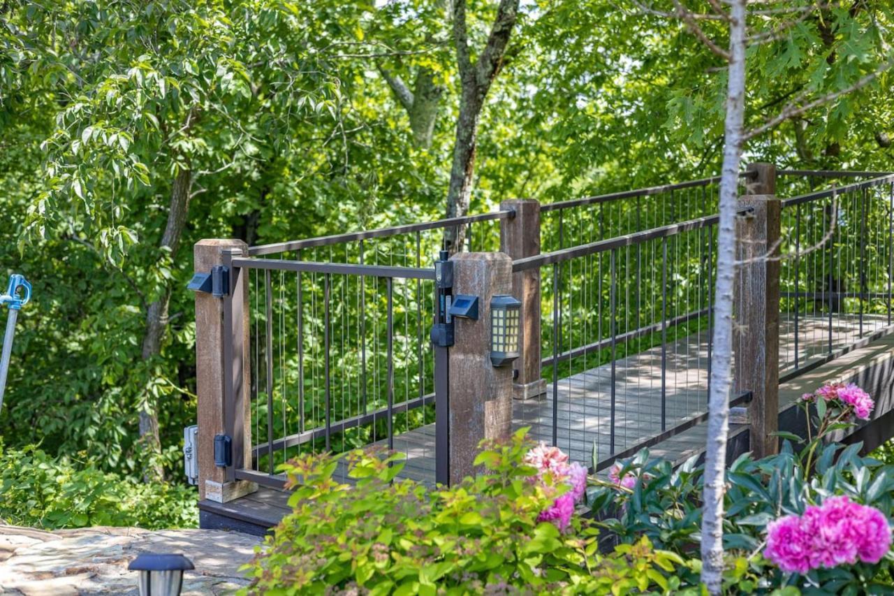 Canyon View Treehouse- Relaxing Getaway In Jasper With An Amazing View מראה חיצוני תמונה